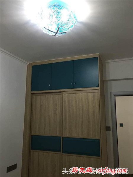 裝修完工曬照，家具家電還沒上，做了超多柜子，實(shí)用又耐看