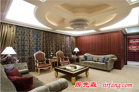 简欧风格；精美的地毯、多姿曲线的平安家具，让室内突显豪华