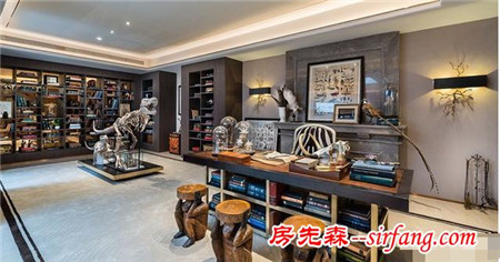 152㎡混搭風(fēng)格；客廳以暖灰色為主，營造出優(yōu)雅靜謐的舒適氛圍