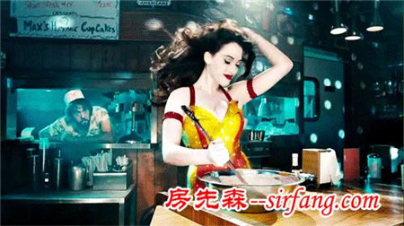 你廚藝比我贊？我廚房燈照比你好??！