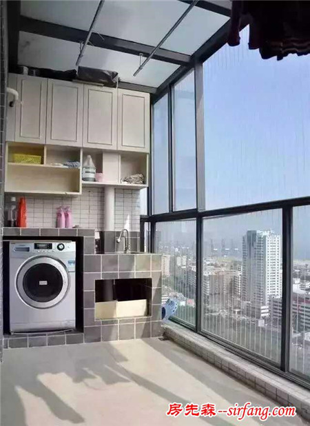 你还趴在卫生间地板上洗衣服吗？别人都优雅地在阳台洗