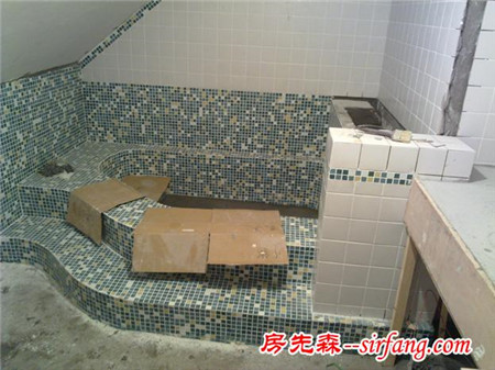 买的浴缸都弱爆了，我家浴缸自己用砖砌的，超实用！