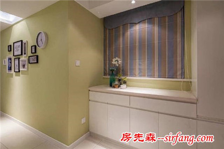 看看我广州的新房，喜欢客厅蓝色的沙发