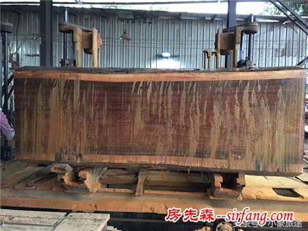 工厂实拍，上千斤的实木大板桌生产过程