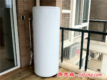 早知道家里用电热水器最好，当初说什么也不买空气能热水器！后悔