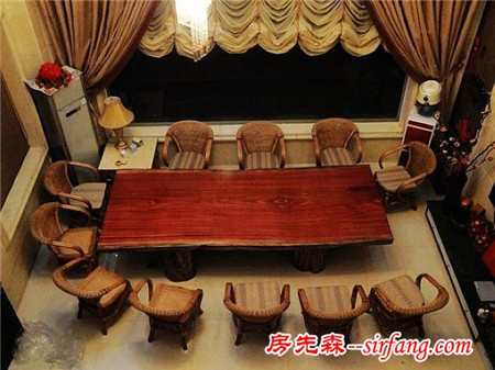 红木家具见得多，这种整板桌没见过吧？