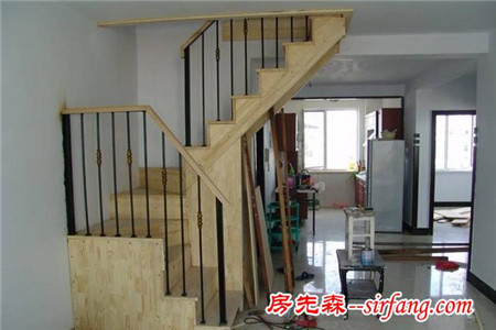 木工老公只不过亲手给自建房做了个楼梯，竟引得村民纷纷效仿！