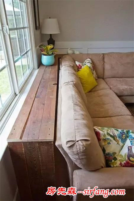 媳妇将沙发往前挪了10公分，婆婆看到后，学着把床和冰箱都挪了