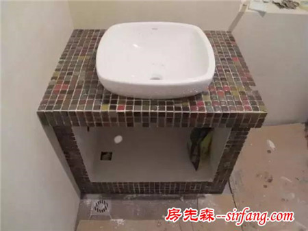 别傻了，还买啥柜子，自己砌个洗手台！结实耐用又好看
