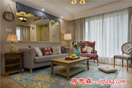半墙的沙发背景墙给客厅增加更大的视觉感·郑州145平