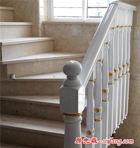 家装楼梯过窄怎么办？看邻居家是怎么样做的