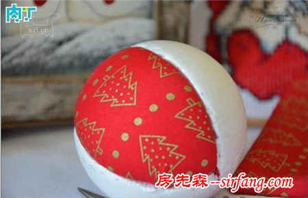 自制漂亮的手工圣诞球，为你的圣诞节多增一分欢乐吧！