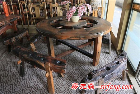 贛榆老船木被制成精美的家具和工藝品