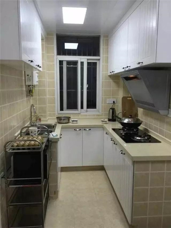 厨房那么小 那么乱 不收纳不整理有法住吗