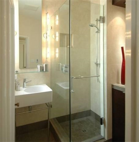 如何将小卫浴间装修成大空间，省一大笔！