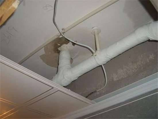 卫生间地砖渗水原因及解决方法很多瓦工师傅都没把握好 必须返工