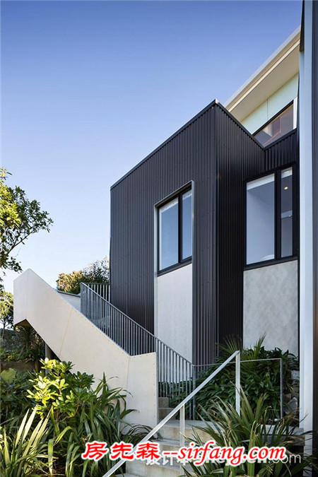 融入自然景观 新西兰Seatoun别墅设计