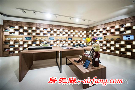 罗马Holypopstore潮流品牌概念店