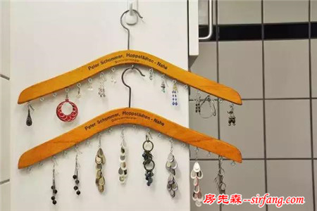 别再只会用衣架晾衣服了，看下别人的衣架美翻了！