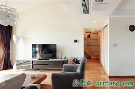 简约风格阁楼美家咖啡色尽显优雅大气