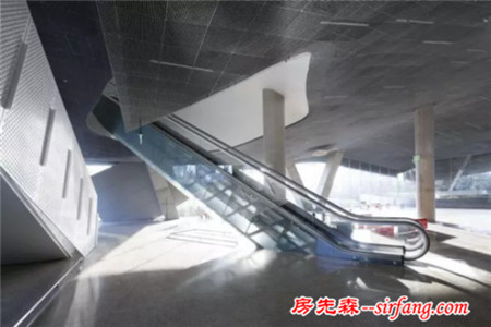 给你一座城，你会怎么建？这些建筑大咖告诉你答案 汤姆·梅恩