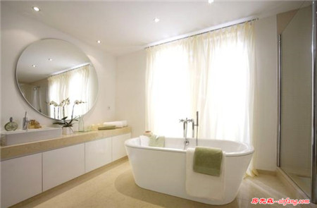 人性化浴室设计，给家带来满满的爱和幸福感