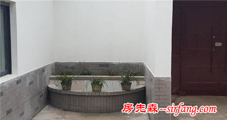 城里房子太貴買不起 河南農(nóng)民推倒祖屋 自建兩層大院別墅