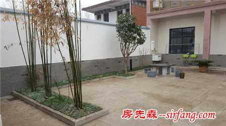 城里房子太貴買不起 河南農(nóng)民推倒祖屋 自建兩層大院別墅