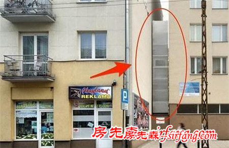 小伙住1.3平米房子，厨卫卧俱全，他是怎么做到的！