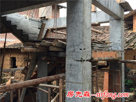 福建80后小伙自建别墅婚房 防水做得超霸气