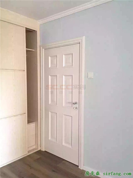 簡潔造型，無過多裝飾，綠地小區(qū)裝修實景