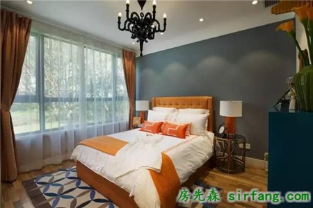 70平兩居客廳顏色混得像個(gè)劇團(tuán)，兒童房為啥畫風(fēng)突變？