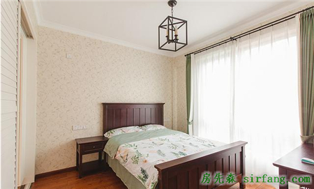 賣了原本的小屋置辦了現(xiàn)在這套三居，發(fā)揮女漢子的本性