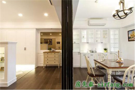 姑姑要結(jié)婚了帶我去參觀她的婚房 一進門真讓我垂涎欲滴呀