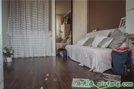 戰(zhàn)斗民族的家，俄羅斯妹子大戰(zhàn)45平米小戶型！