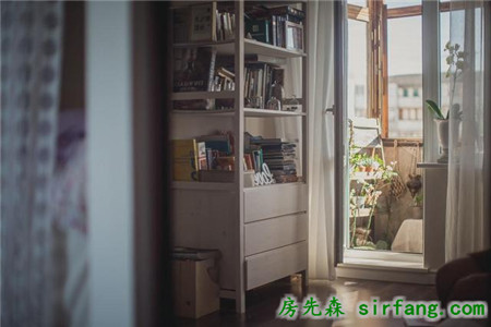 戰(zhàn)斗民族的家，俄羅斯妹子大戰(zhàn)45平米小戶型！