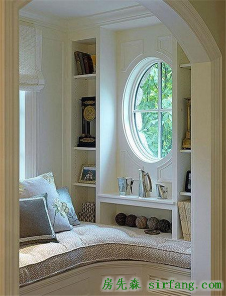 两个窗台连在一起的弧形设计,优雅自然.