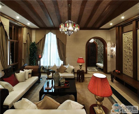 装修实景〡350㎡美式别墅，传统木质家居软装，室内木质楼梯