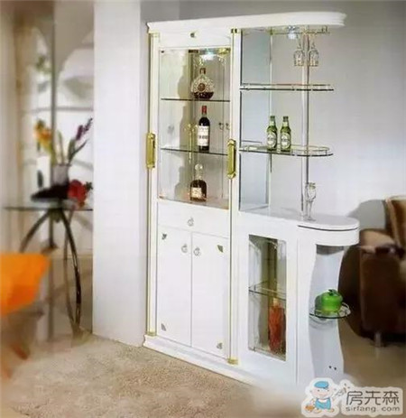 家装酒柜怎么装既简洁又时尚，这样会别有风景！