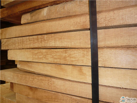 桦木板材的优缺点有哪些  桦木家具怎么样